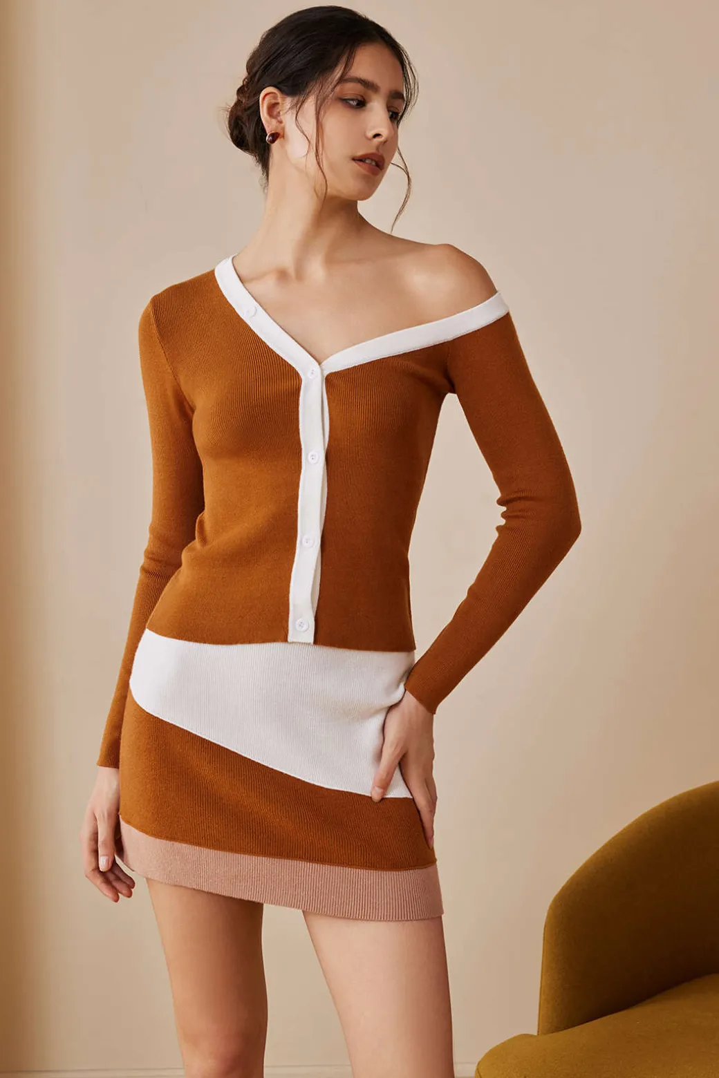 Color Block Print Knit Asymmetrical Long-Sleeve Top
