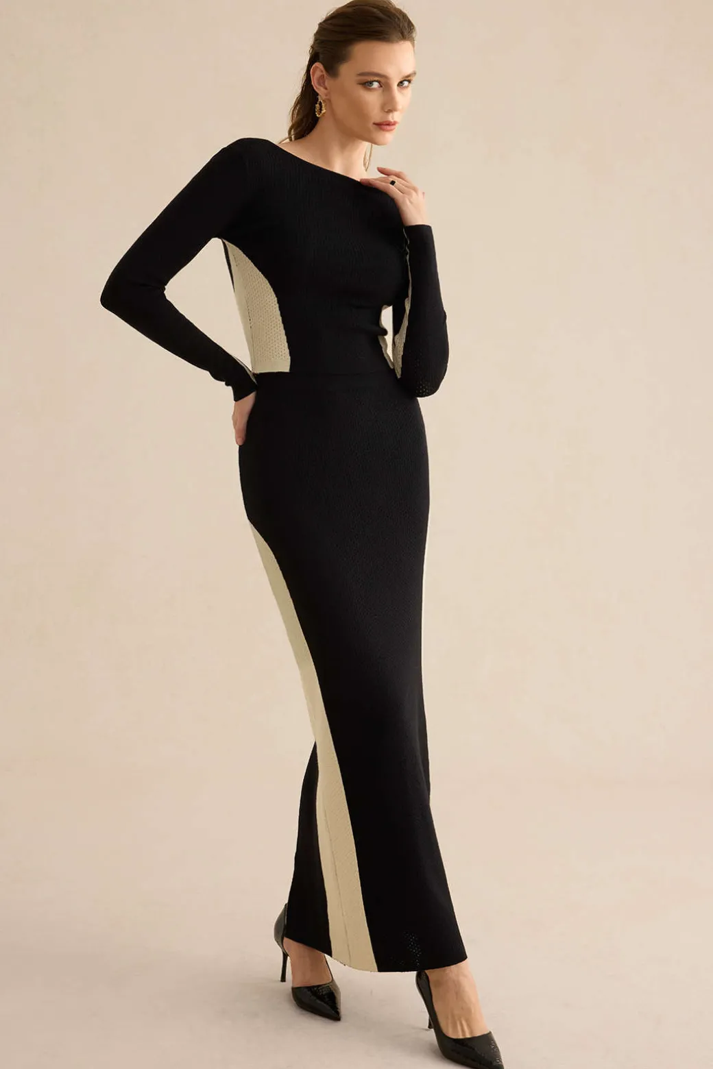 Contrast Knit Backless Patchwork Long-Sleeve Top