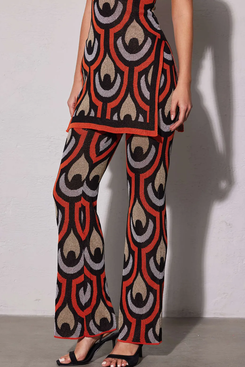 Geometric Pattern Knit Slit Sleeveless Mini Dress