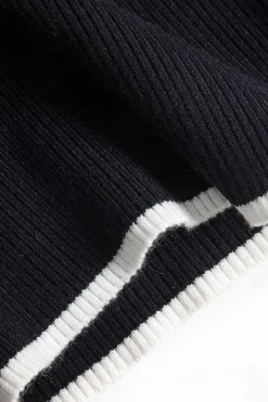 Knit V-Neck Long-Sleeve Top