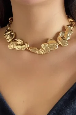 Lava Shape Choker Necklace
