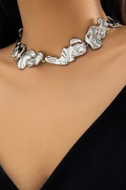 Lava Shape Choker Necklace