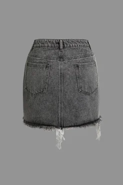 Letter Print Frayed Hem Denim Skirt