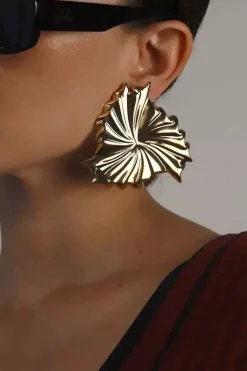 Metal Exaggerated Geometric Daisy Earring