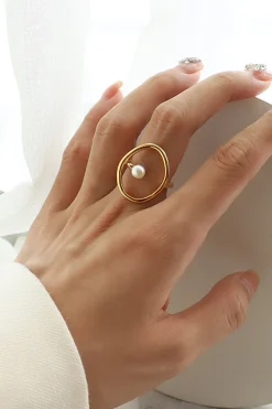Metal Pearl Ring
