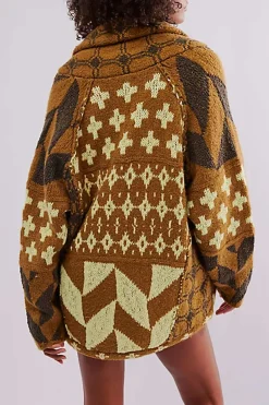 Retro Pattern Knit Button Cardigan